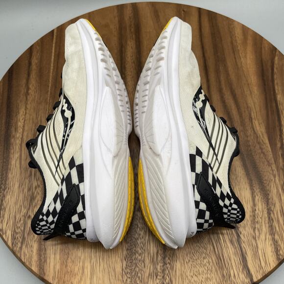 Saucony Kinvara 12 Shoes Womens Size 8 White Running Comfort Walking Gym Sneaker - Picture 6 of 8